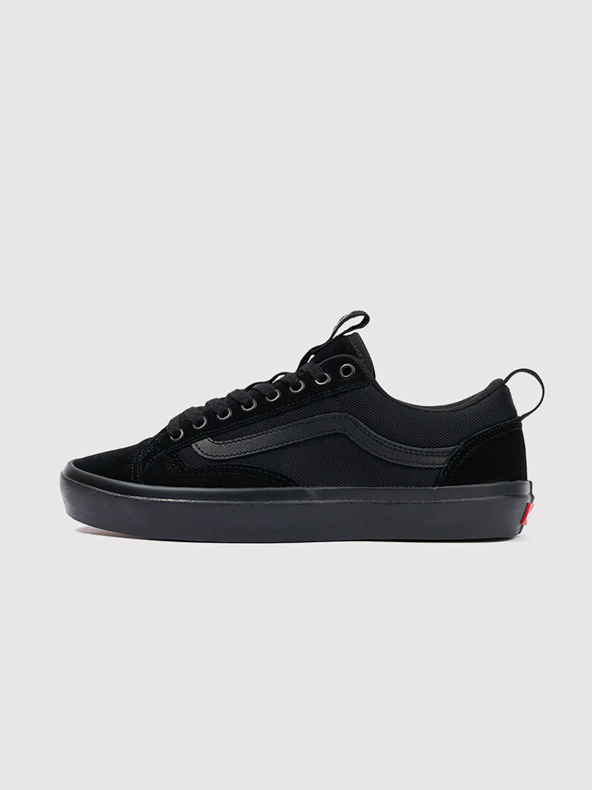 BLACKOUT