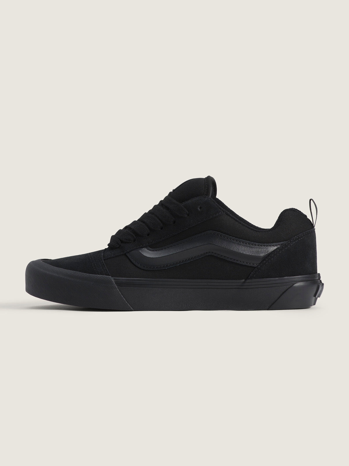 BLACK/BLACK