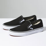 Tenis Classic Slip-On Negro 18