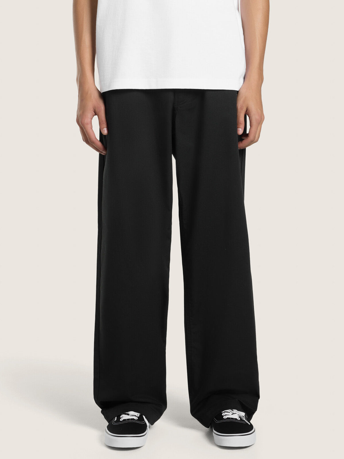 Pantalon Authentic Chino Loose Negro 1