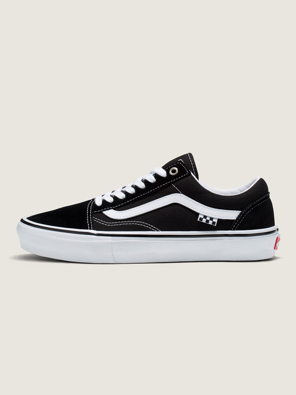 BLACK/WHITE
